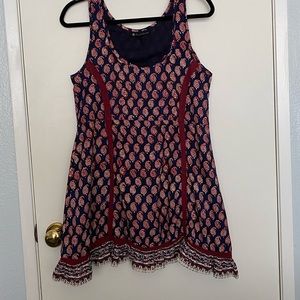 House of Harlow Cute dress!